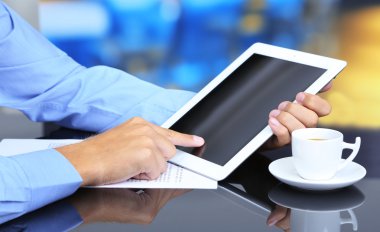 işadamı ile defter yakın çekim