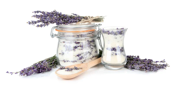 Tarro de azúcar de lavanda y flores frescas de lavanda aisladas en blanco —  Fotos de Stock