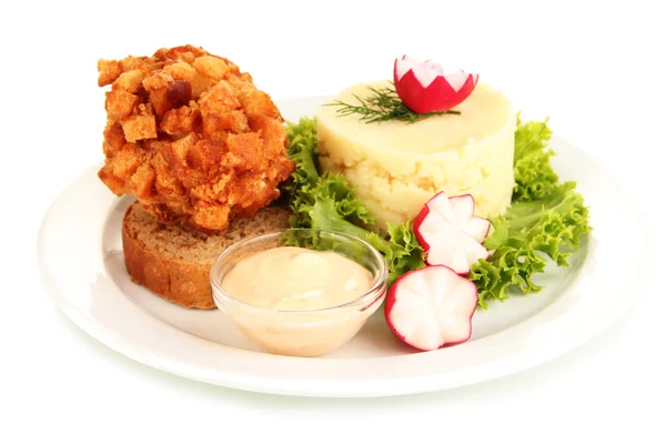 Frango Kiev em croutons com purê de batatas, isolado em branco — Fotografia de Stock