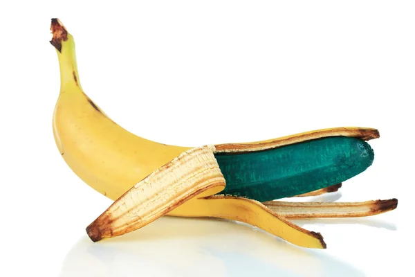 Gmo grüne Banane isoliert auf weiß — Stockfoto