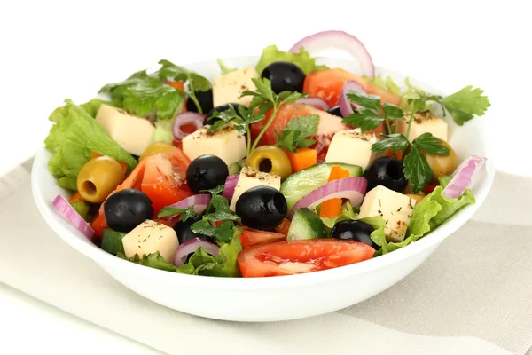 Ensalada griega en plato de cerca —  Fotos de Stock