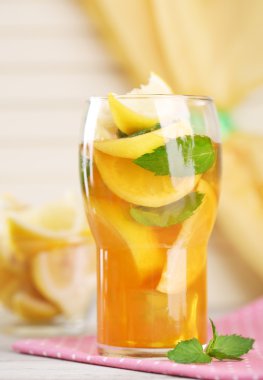 buzlu çay limon ve nane ahşap tablo