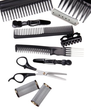 profesyonel kuaför araçları üzerinde beyaz izole