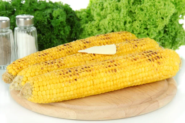 Zachwycający złoty kukurydza z grilla z masłem z bliska — Zdjęcie stockowe