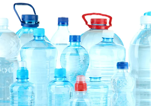 Botellas de agua, aisladas sobre blanco — Foto de Stock