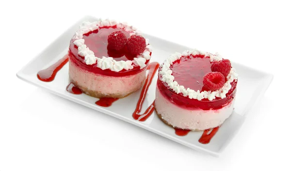 Lahodné jahodo koláče izolované na bílém — Stock fotografie