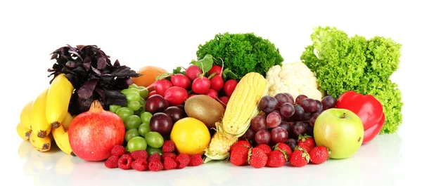 Diferentes frutas y verduras aisladas en blanco — Foto de Stock