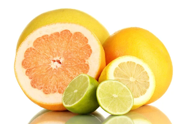Hodně zralé citrusy, izolované na bílém — Stock fotografie