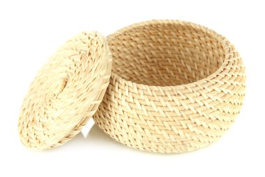 beyaz izole hasır sepetleri