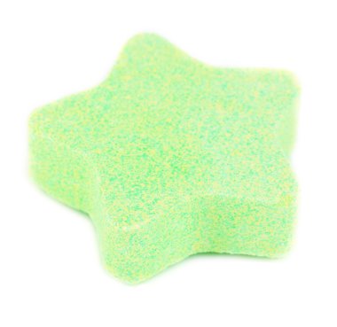 banyo, üzerinde beyaz izole için deniz tuzu