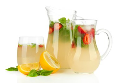 çilek, limonata fesleğen izole üzerine beyaz