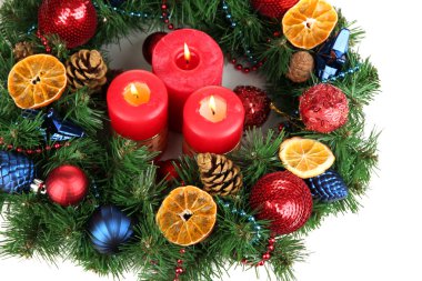 beyaz izole güzel Noel çelenk