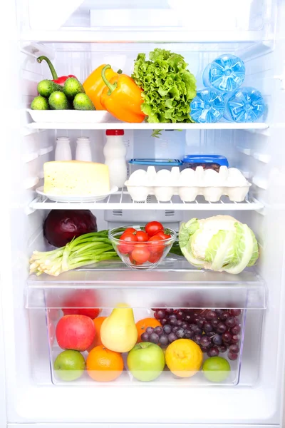 Refrigerador lleno de comida — Foto de Stock