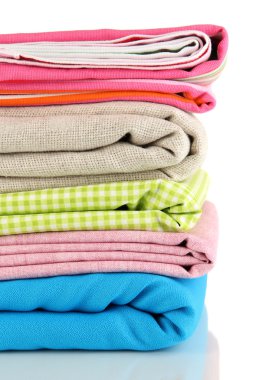 farklı kumaşlar üzerine beyaz izole yığını