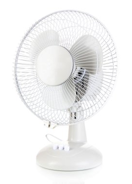 Elektrikli fan üzerinde beyaz izole