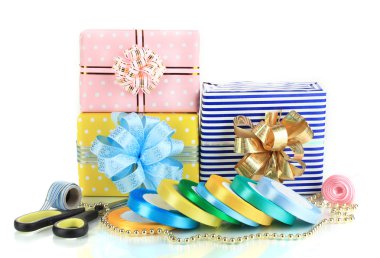 hediye tatil hediye üzerinde beyaz izole kaydırma bantları