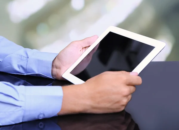 Businessman with notebook close-up — Stock Photo, Image