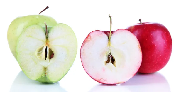 Manzanas de corte dulce aisladas en blanco —  Fotos de Stock