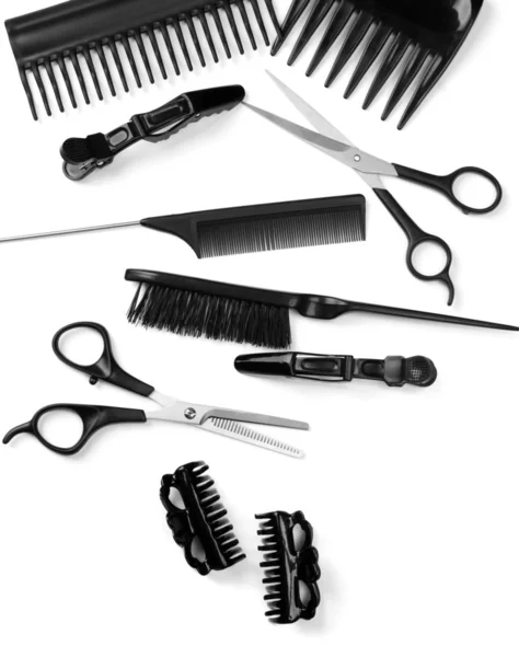 Herramientas profesionales de peluquería aisladas en blanco —  Fotos de Stock