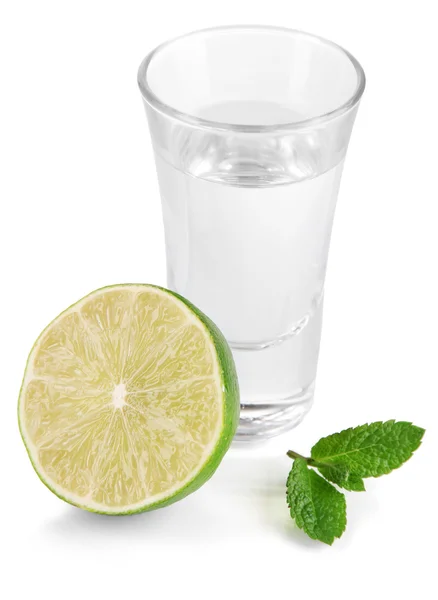 Tequila i glas isolerade på vit — Stockfoto