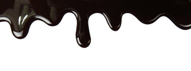 eritilmiş çikolata beyaz zemin üzerine damlama