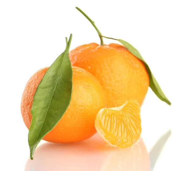 Ripe sweet tangerine with leaves, isolated on white — Stock Photo, Image