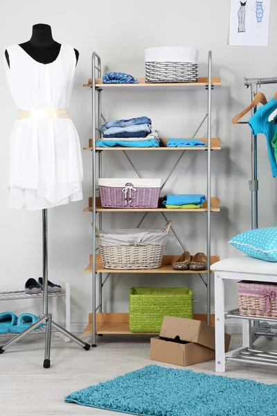 Vrouwen garderobe in blauwe tinten — Stockfoto