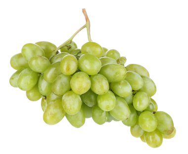 Olgun yeşil üzümler beyazda izole edilmiş.