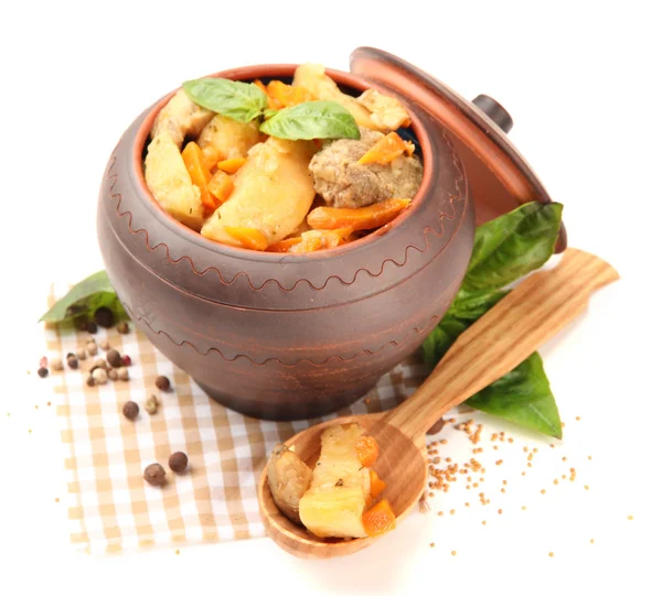 Homemade beef stir fry with vegetables in pot, isolated on white — Stock Photo, Image