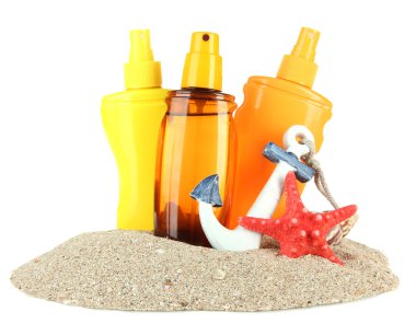 Güneş kremi, şişe üzerinde beyaz izole