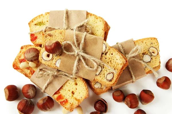 Biscotti com nozes e frutas cristalizadas, isolado em branco — Fotografia de Stock