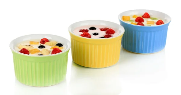 Delicious yogurt with fruit isolated on white — Stock Photo, Image