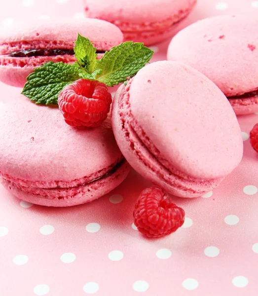 Gentle macaroons on table close-up — Stock Photo, Image