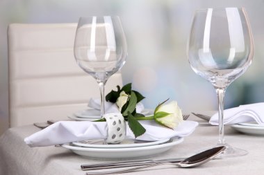 restoranda masa aranjmanı