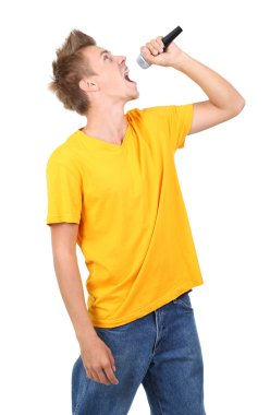 yakışıklı bir genç adam olarak izole beyaz şarkı söylüyor.