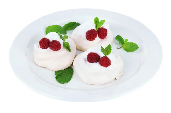 Chutné pusinky koláče s ovocem, izolované na bílém — Stock fotografie