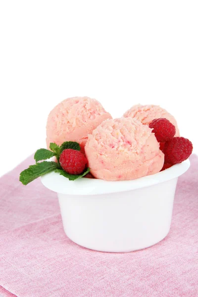 Tasty boules de crème glacée dans un bol, isolé sur blanc — Photo