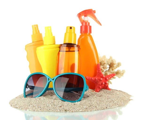 Bottles with suntan cream and sunglasses, isolated on white — Stock Photo, Image