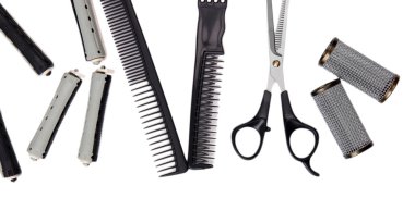 profesyonel kuaför araçları üzerinde beyaz izole