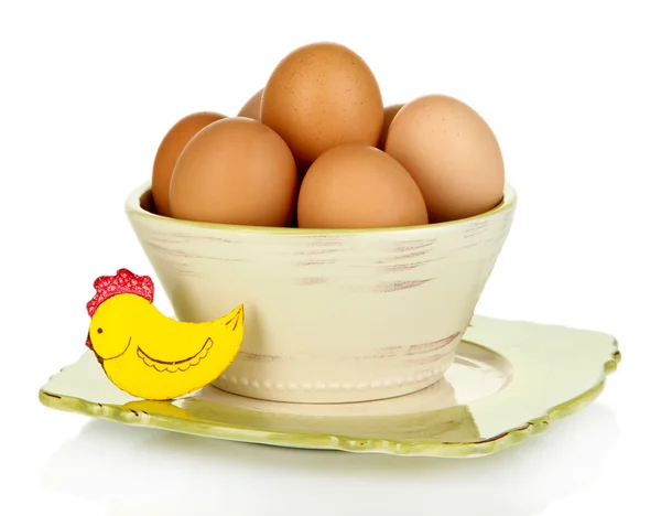 Ägg i skål isolerad på vit — Stockfoto