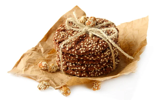 Galletas caseras con semillas de sésamo, aisladas en blanco — Foto de Stock