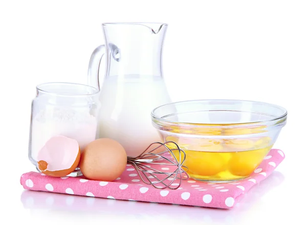 Ingredientes para la masa aislada en blanco —  Fotos de Stock