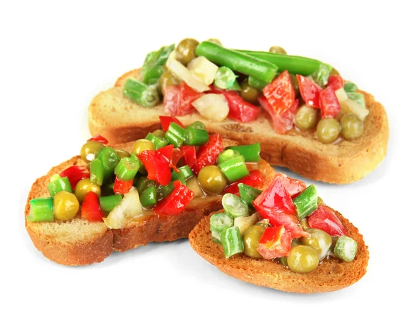 Sanduíches com legumes e verduras isoladas em branco — Fotografia de Stock