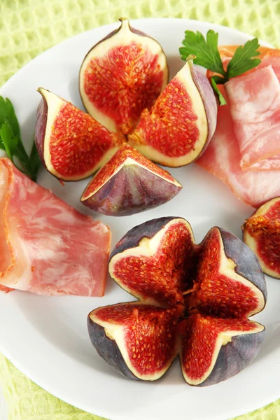 lezzetli incir ile jambon, yakın çekim