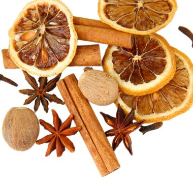 beyaz izole Noel baharat kompozisyonu