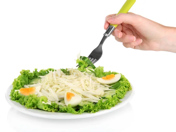 Mano de mujer con tenedor y sabrosa ensalada, aislada en blanco —  Fotos de Stock