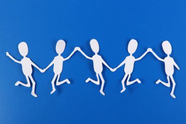 sosyal ağ kavramı mavi zemin üzerine kağıt insanlar