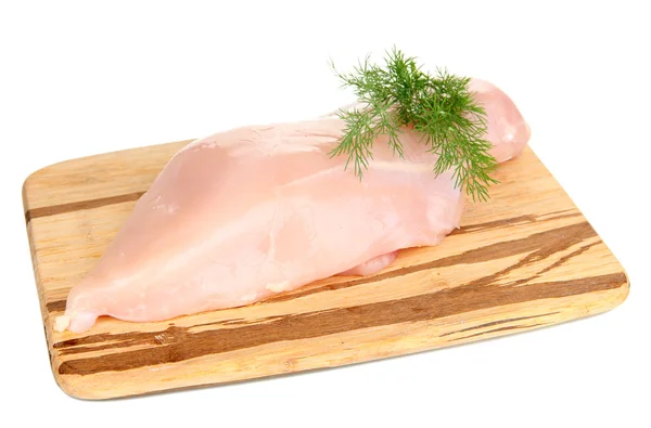 孤立在白色的木制板上生鸡肉鱼片 — 图库照片