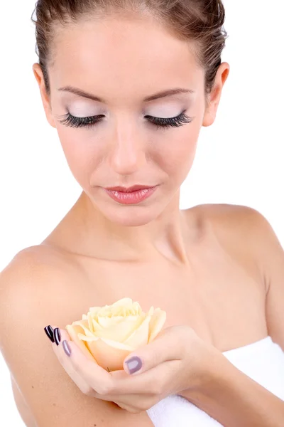 Красива дівчина з трояндою крупним планом ізольована на білому — стокове фото