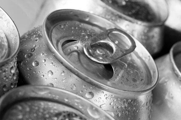 Top of open wet beer can close up — Stock Photo, Image